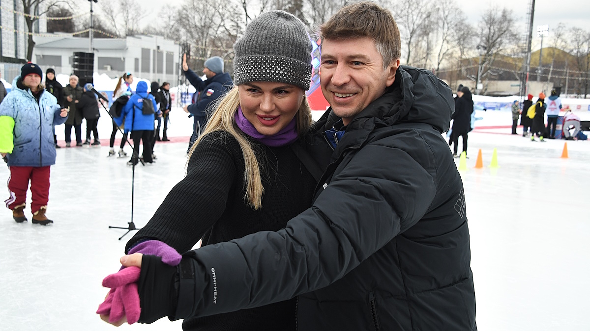 Анна Семенович и Алексей Ягудин. Фото: Михаил ФРОЛОВ, КП