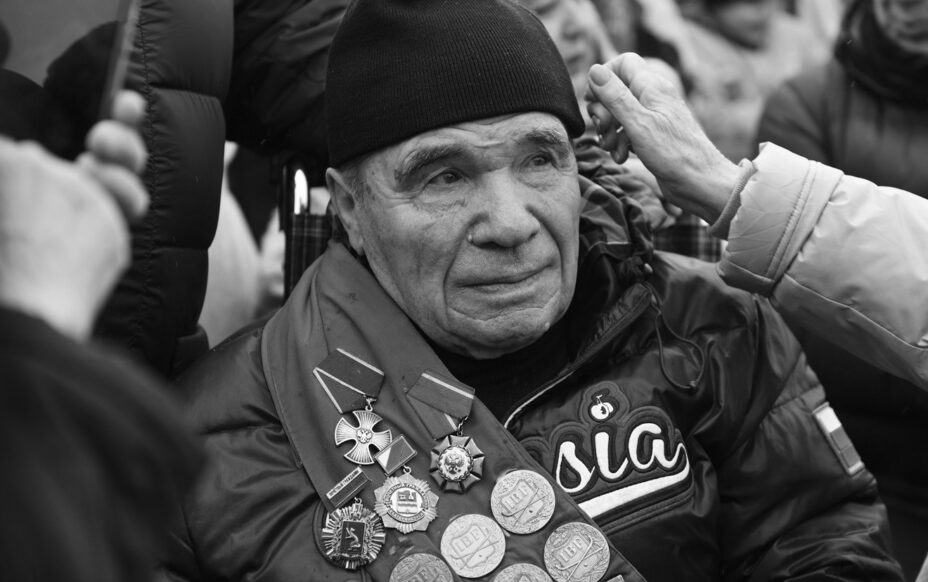 Николаю Дуракову было 89 лет. Фото: федерация по хоккею с мячом России