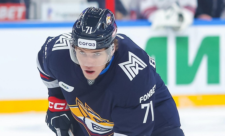 Обладатель Кубка Гагарина Гребенкин перешел в «Торонто». Фото: ХК «Металлург»