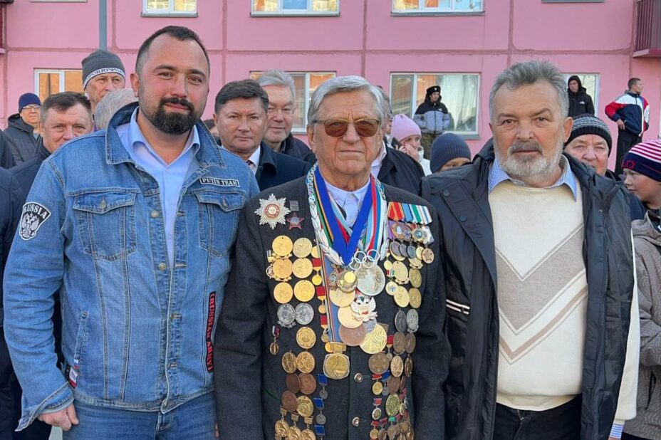 Александр Тихонов осудил Елену Вяльбе за слова о предательстве Елены Исинбаевой. Фото: СБР