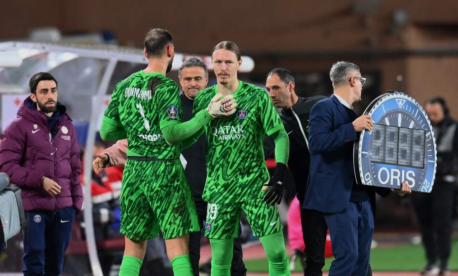 Сафонов меняет травмированного Доннарумму. Фото: Reuters