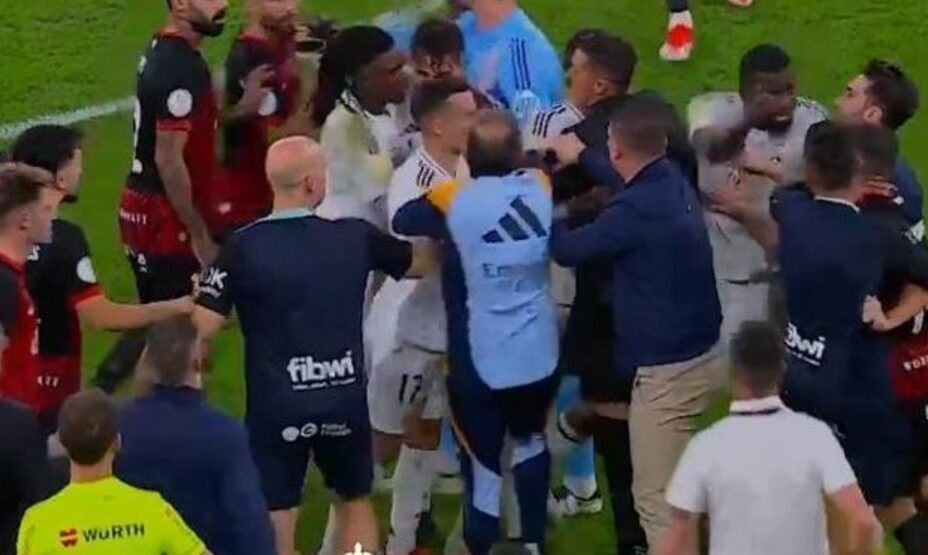 Потасовка в полуфинале Суперкубка Испании, фото снимок экрана