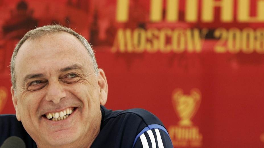 Авраам Грант раньше тренировал 