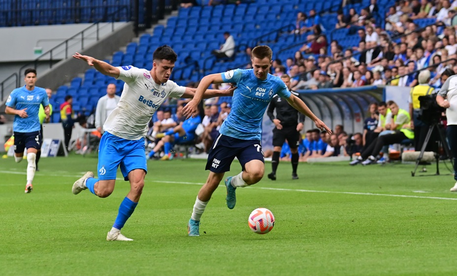 Представлены стартовые составы на матч «Крыльев Советов» и «Динамо». Фото: Global Look Press