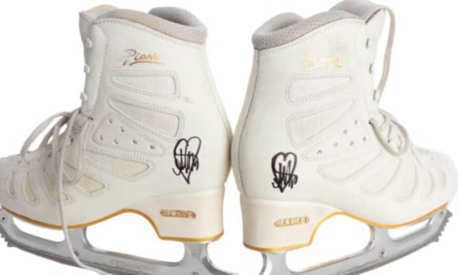 Коньки Трусовой продали с аукциона