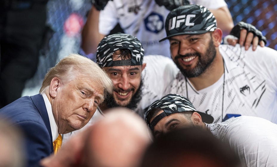 Трамп рассказал, как пройдет турнир UFC на территории Белого дома. Фото: Global Look Press
