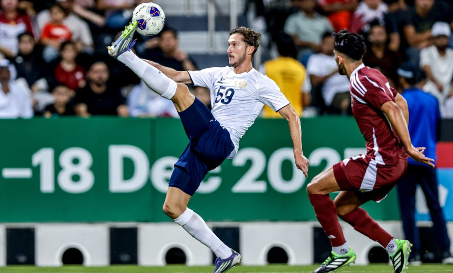 Алексей Миранчук показал чудеса владения мячом в матче с Катаром. Фото: РФС