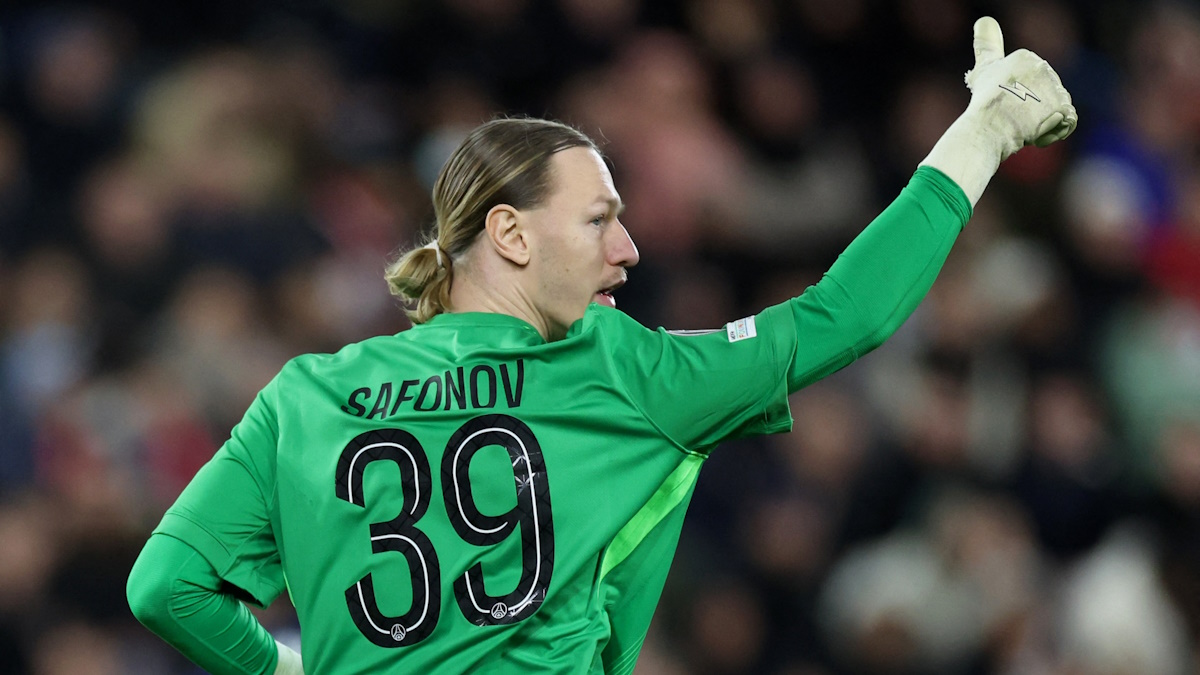 Матвей Сафонов сыграл восьмой матч подряд за