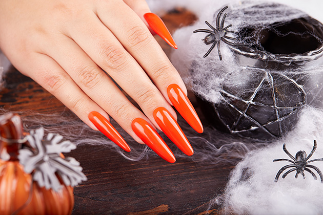 На длинные ногти