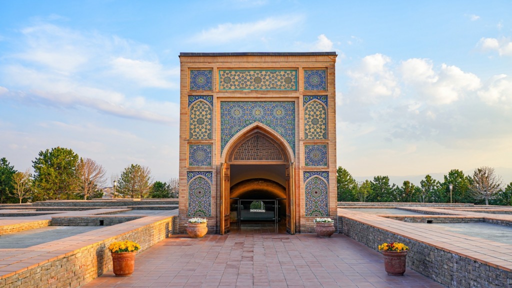 Внешний вид обсерватории Улугбека в Самарканде.