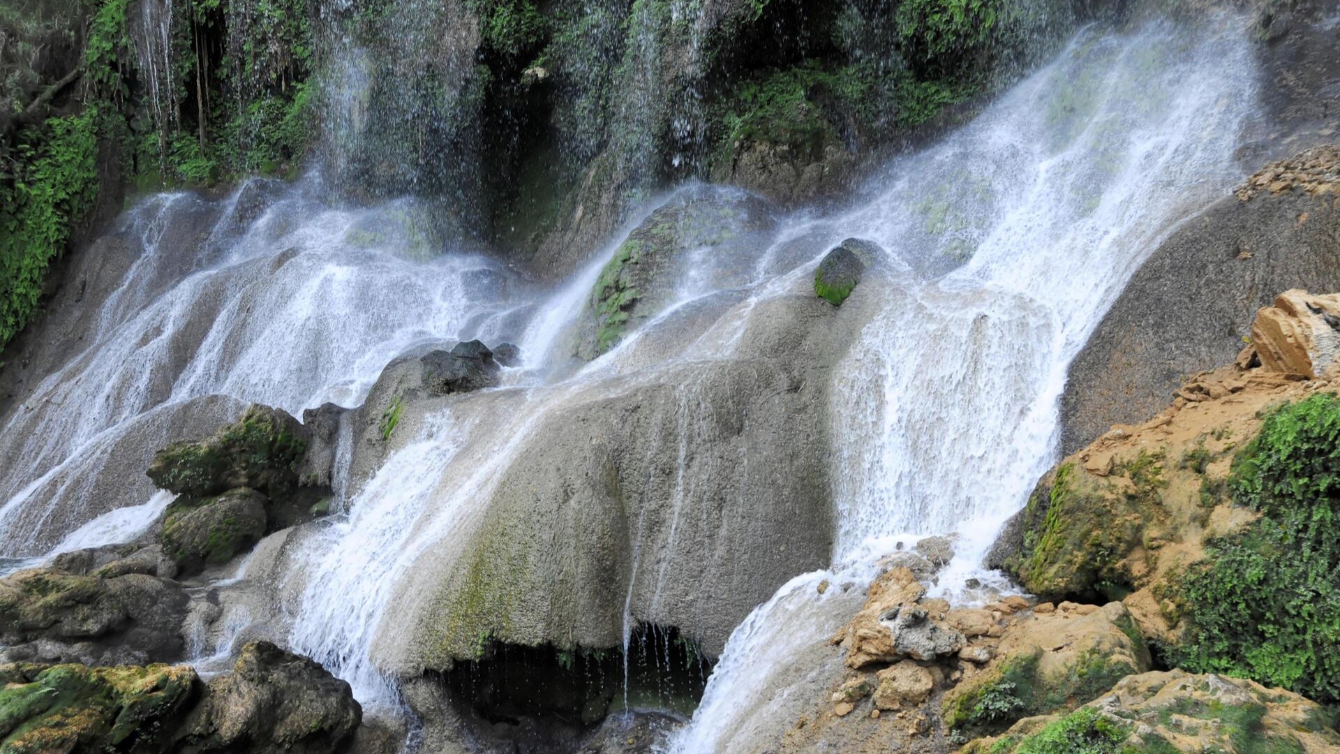 Водопад Эль-Ничо, Куба.